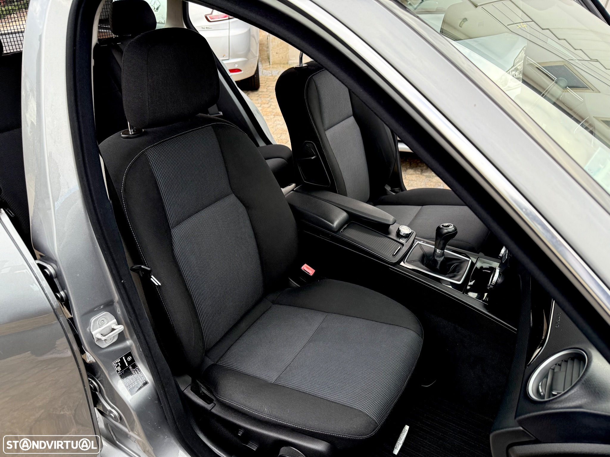 Mercedes-Benz C 200 CDi Avantgarde BlueEfficiency - 48