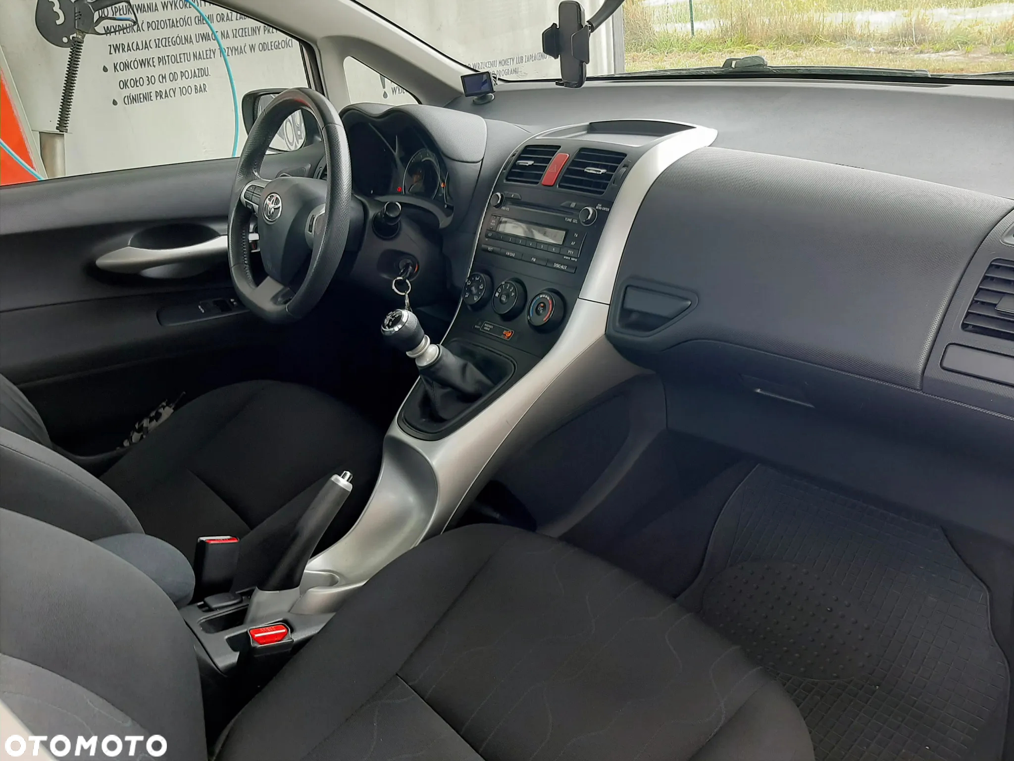 Toyota Auris - 13