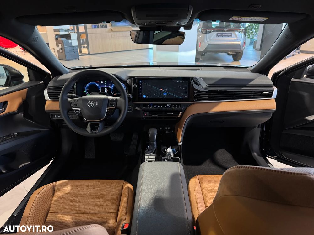 Toyota Camry - 11
