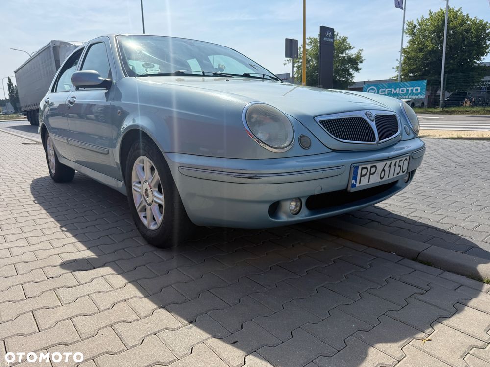 Lancia Lybra 1.8 LS Plus - 1