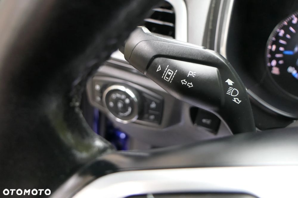 Ford Mondeo 2.0 EcoBlue Titanium - 28
