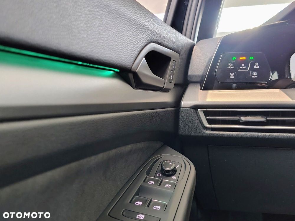 Volkswagen Golf - 24