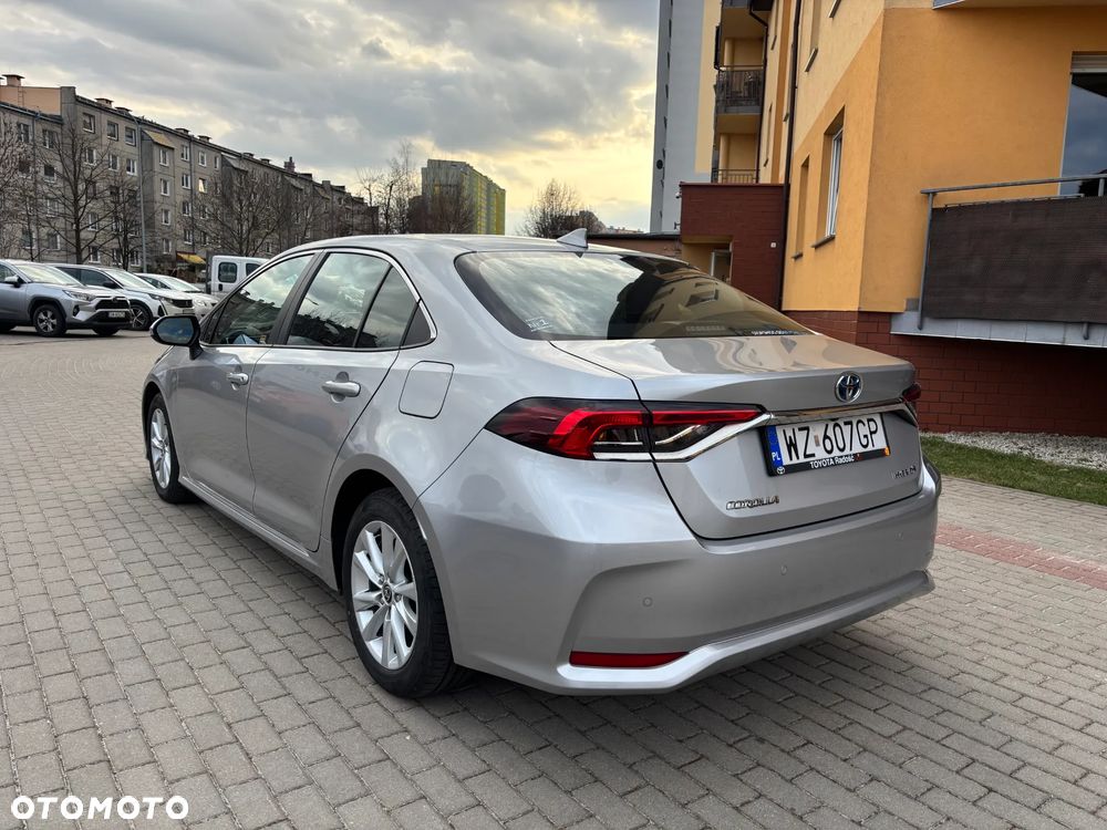 Toyota Corolla 1.8 Hybrid Executive - 12