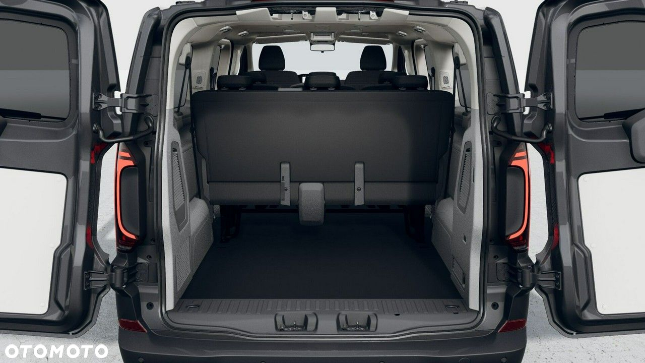 Volkswagen Caravelle - 9