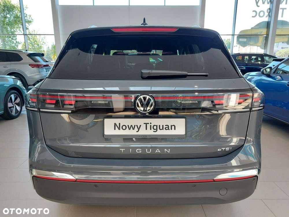 Volkswagen Tiguan - 7