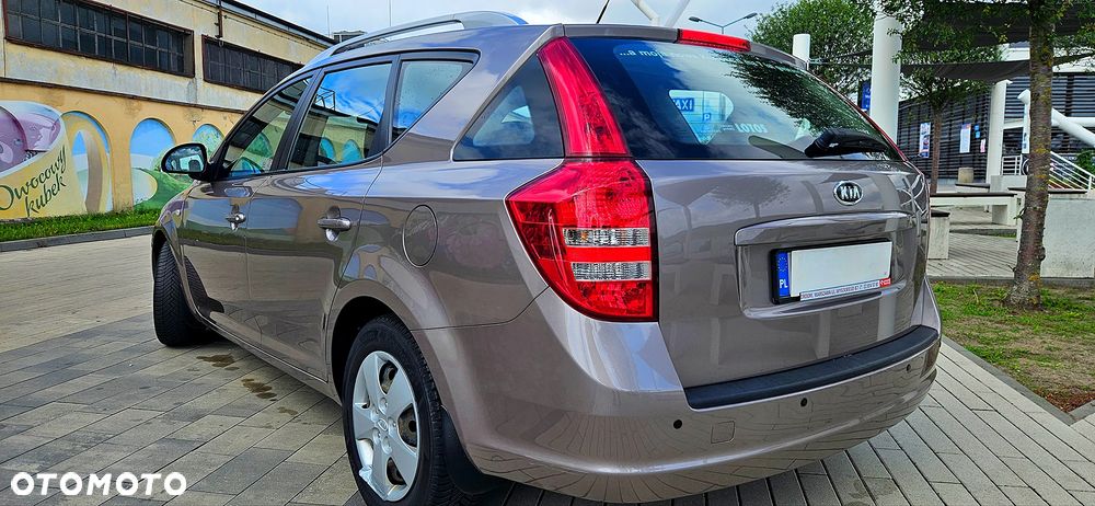 Kia Ceed - 3