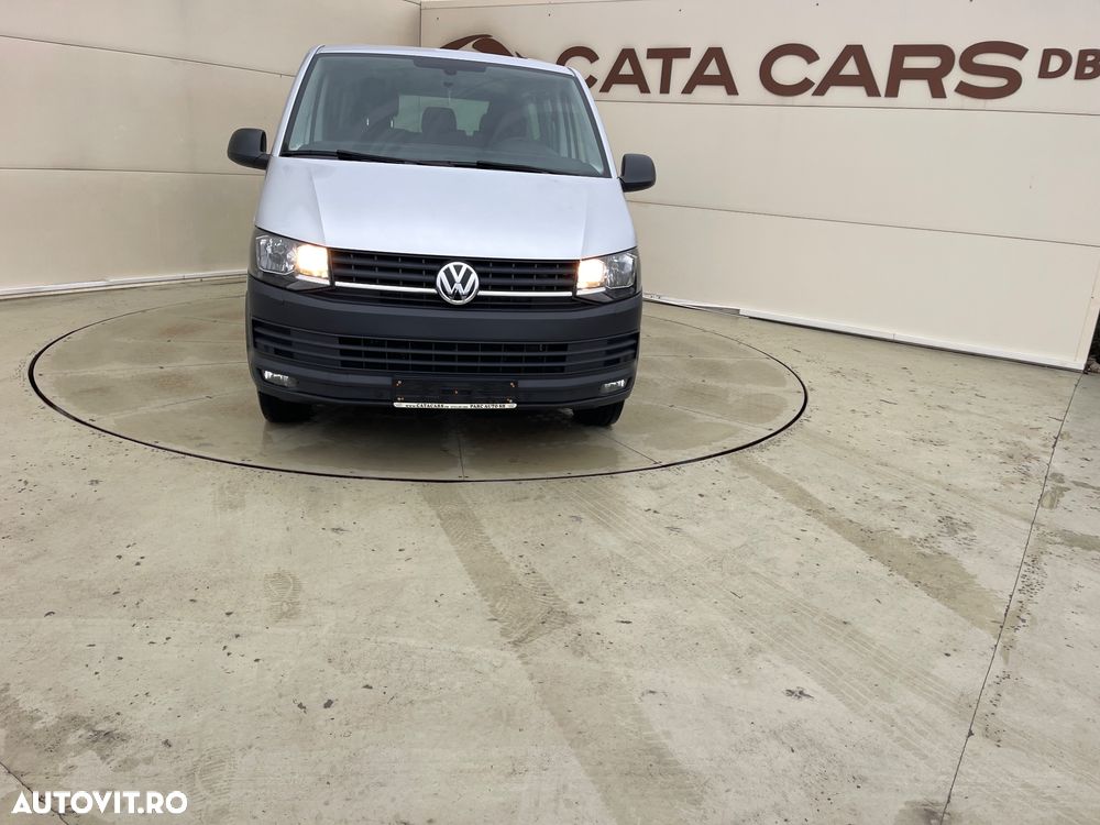 Volkswagen Transporter - 1