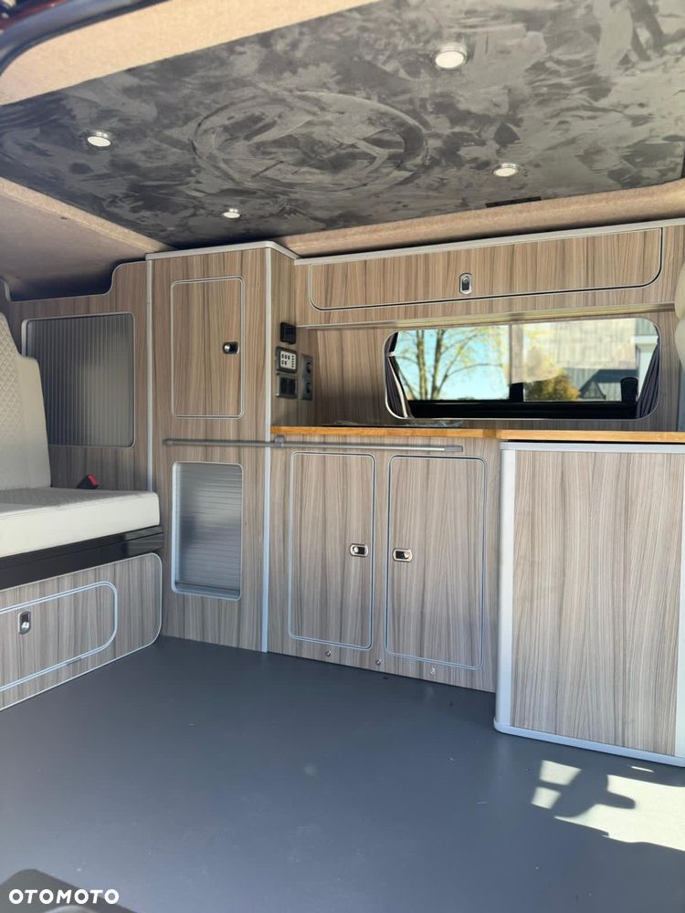 Volkswagen Transporter Caravelle DSG Lang Comfortline - 13