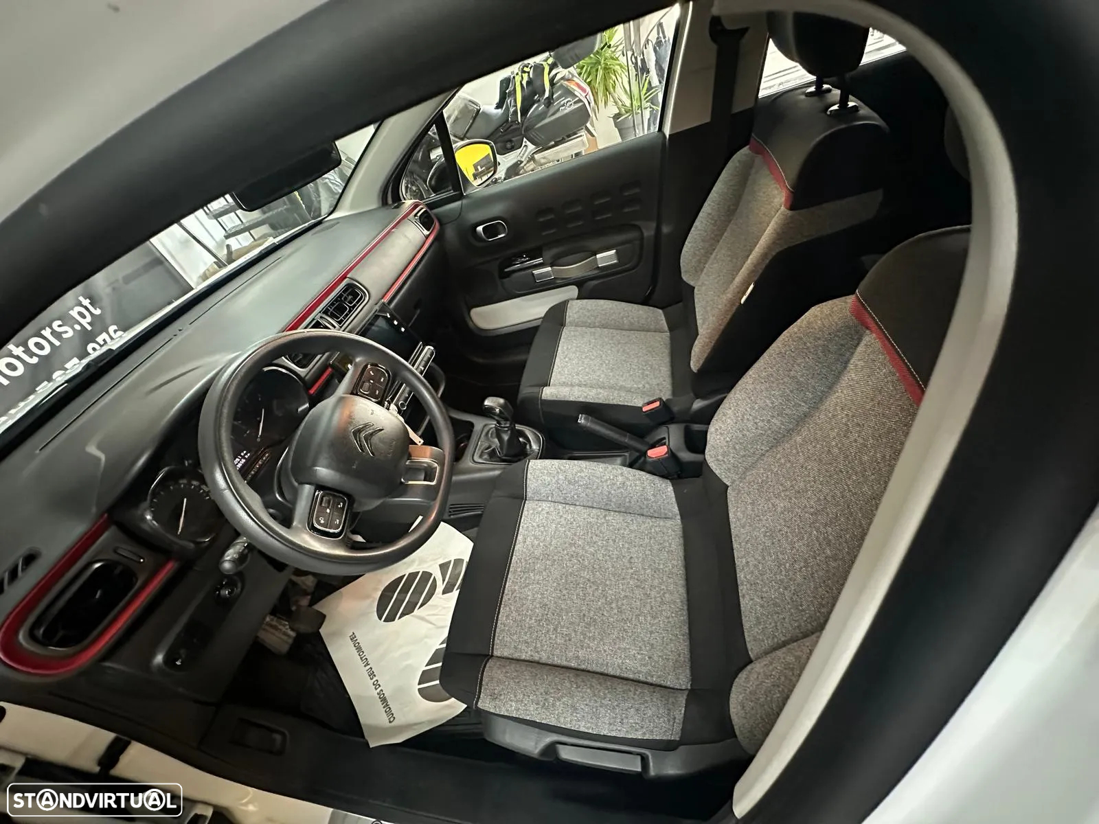 Citroën C3 1.2 PureTech C-Series - 8