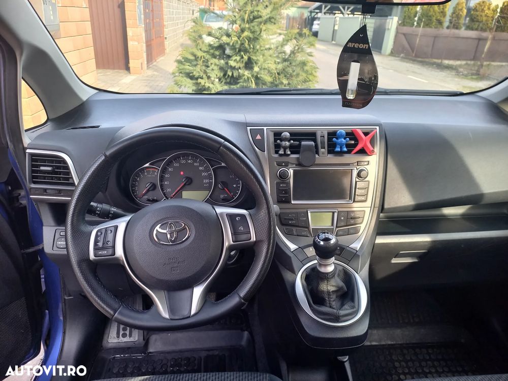 Toyota Verso 1.33 VVT-i - 5