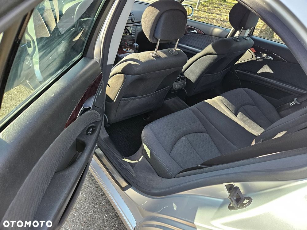 Mercedes-Benz Klasa E 200 Kompressor Elegance Sport Edition - 9