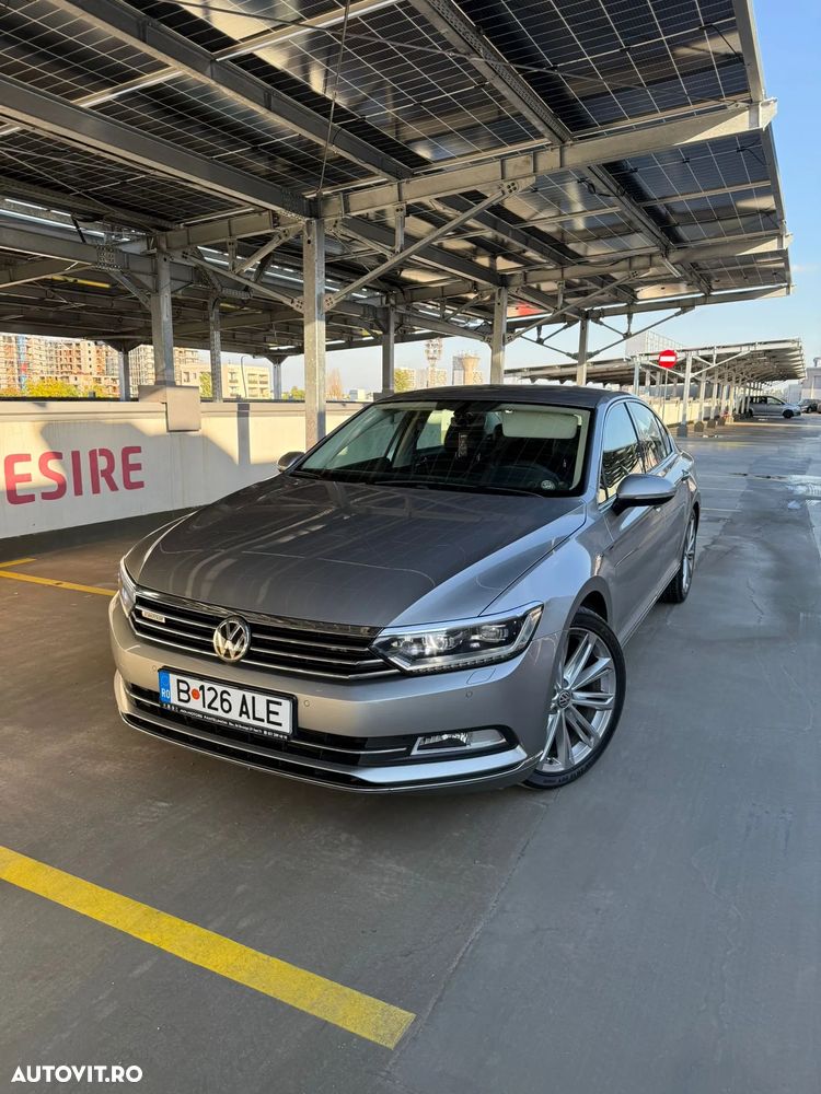 Volkswagen Passat Variant 2.0 TDI DSG 4Motion Highline - 25