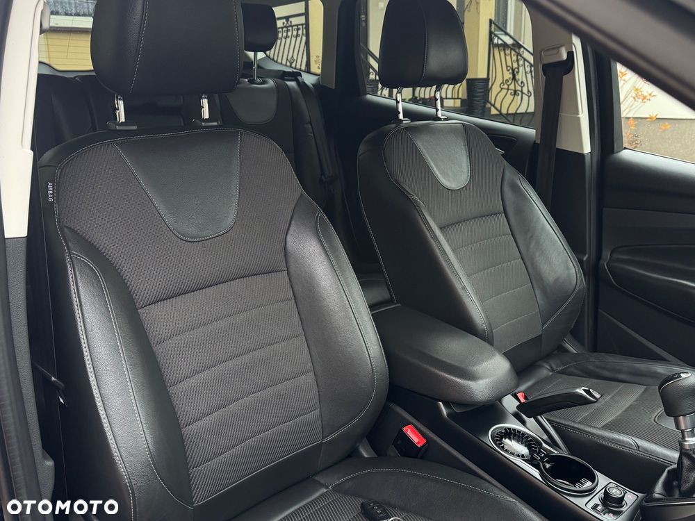 Ford Kuga 2.0 TDCi 2x4 Individual - 14