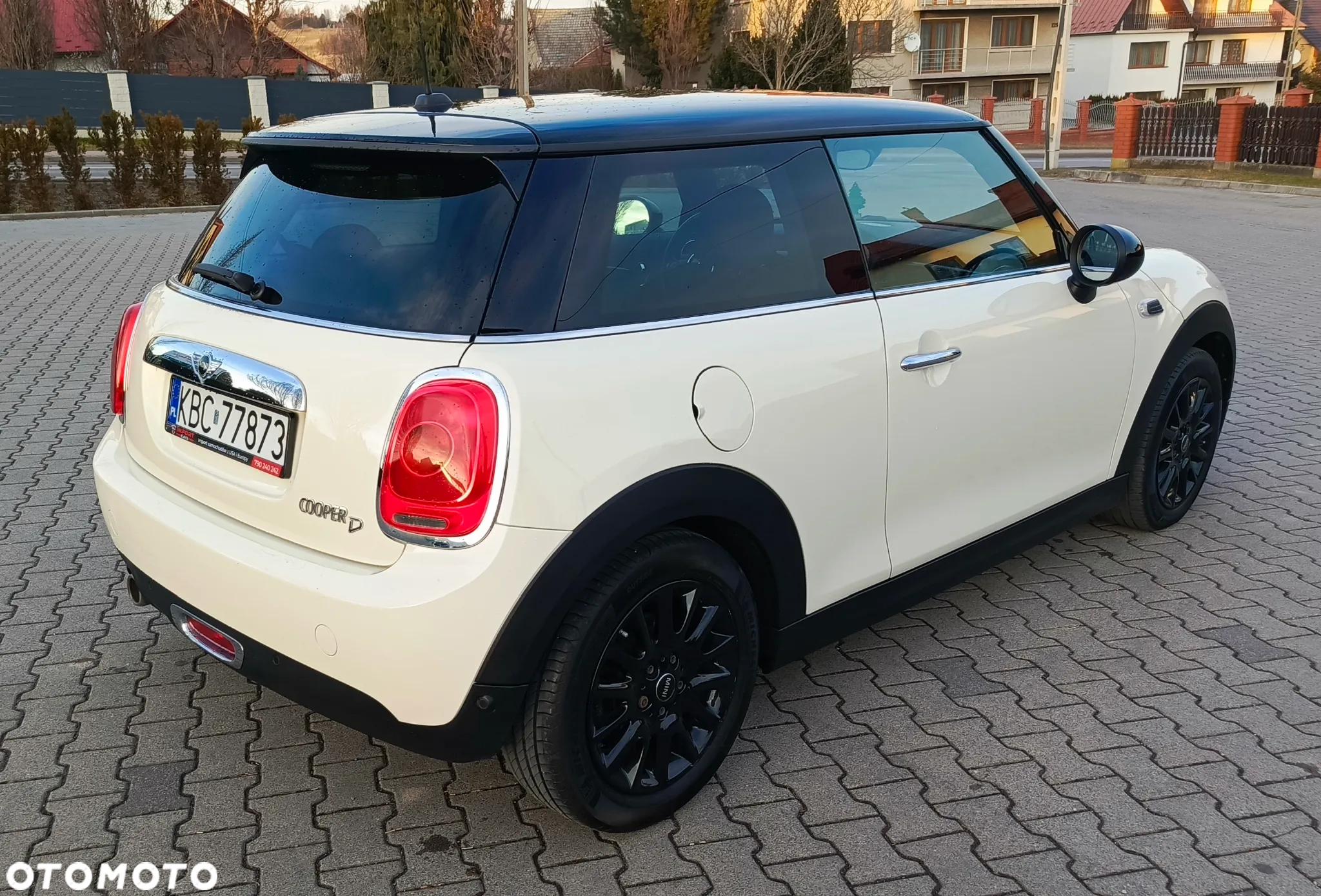 MINI Cooper D - 4