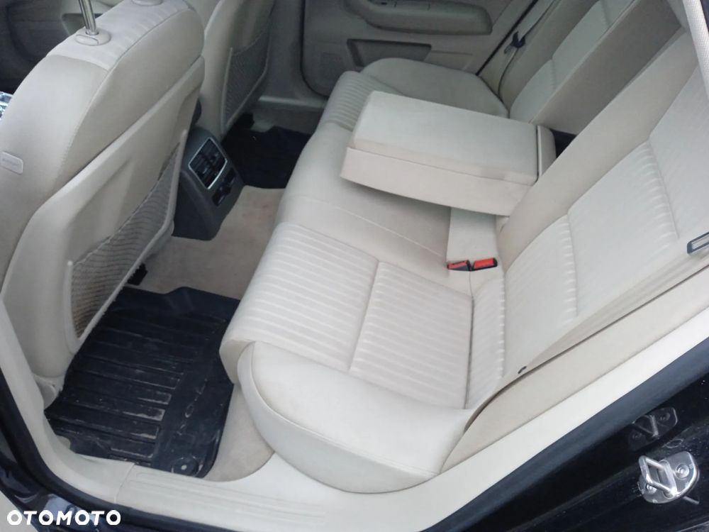 Audi A6 Avant - 8