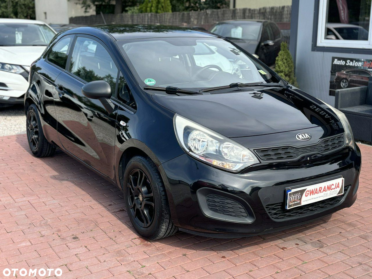 Kia Rio - 4