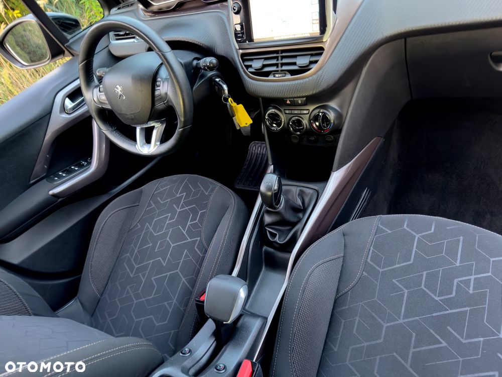 Peugeot 2008 - 13