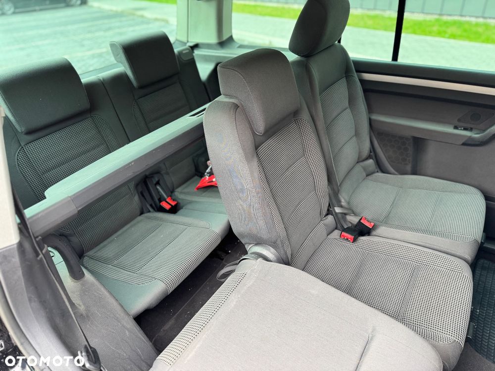 Volkswagen Touran 2.0 TDI Highline - 7