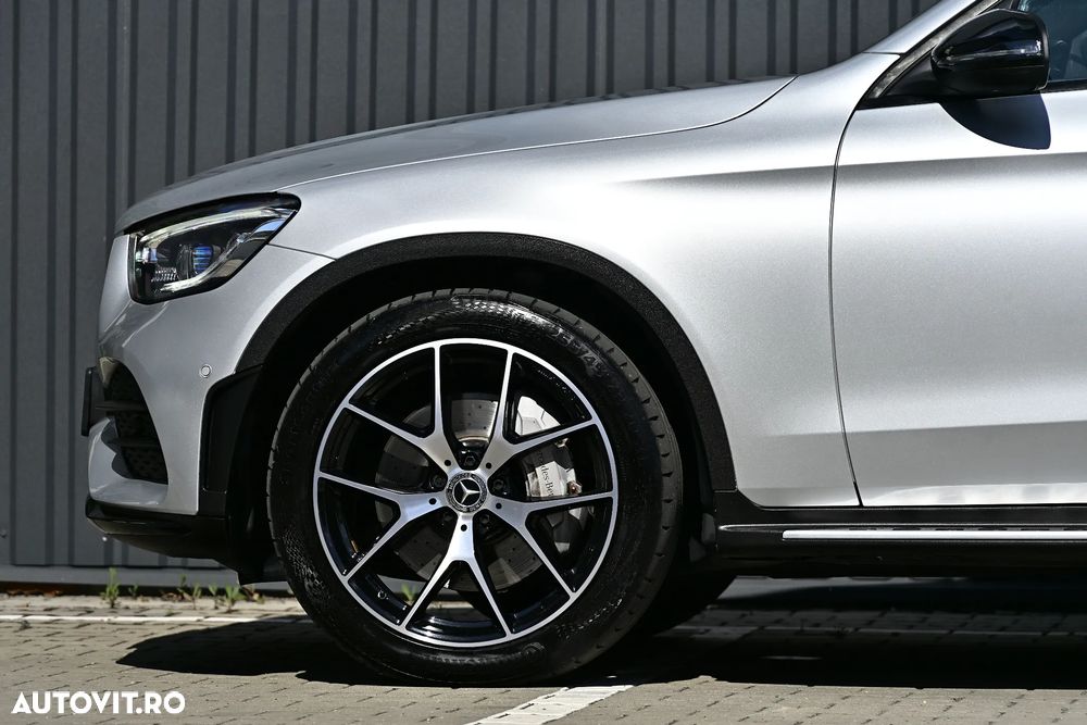 Mercedes-Benz GLC 220 d 4MATIC 9G-TRONIC AMG Line Plus - 40