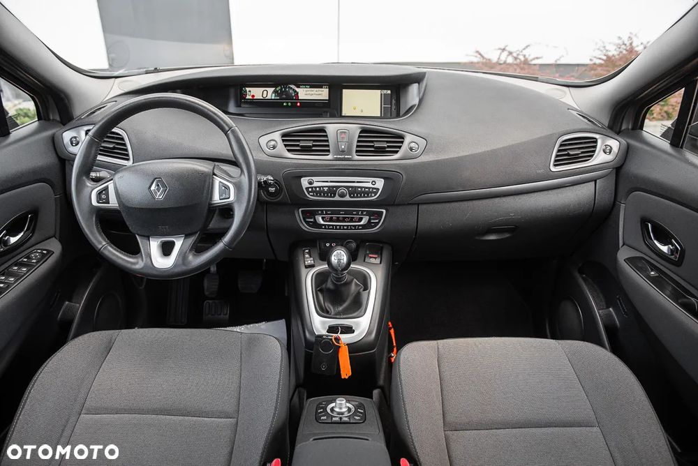 Renault Scenic - 26