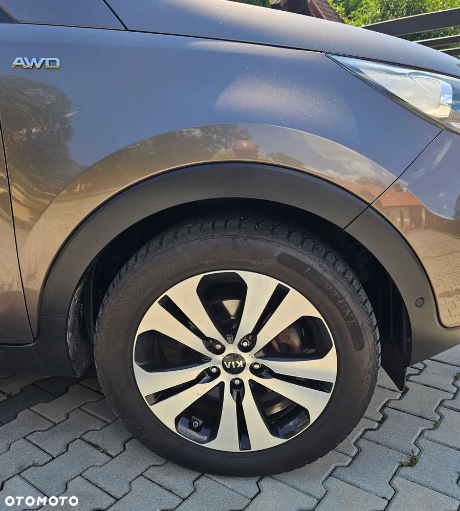 Kia Sportage 2.0 CRDI M AWD - 11
