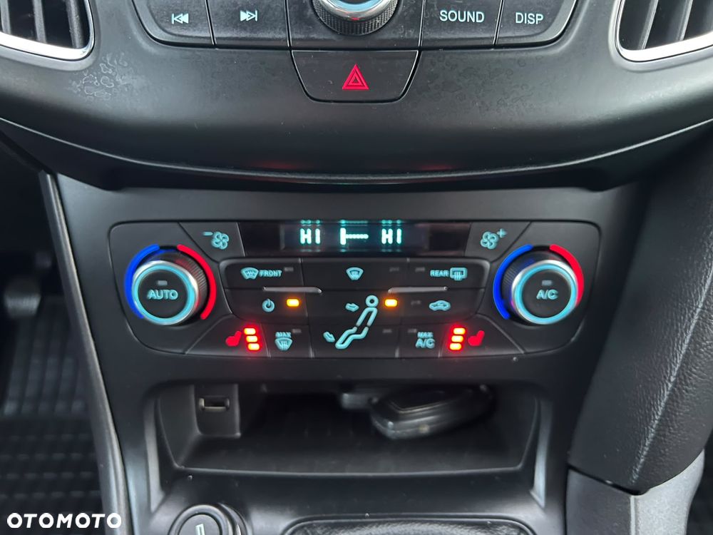 Ford Focus - 25