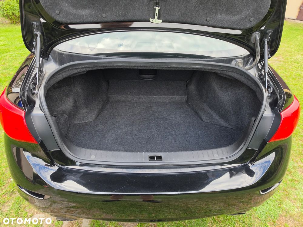 Infiniti Q50 2.0t Premium EU6 - 17