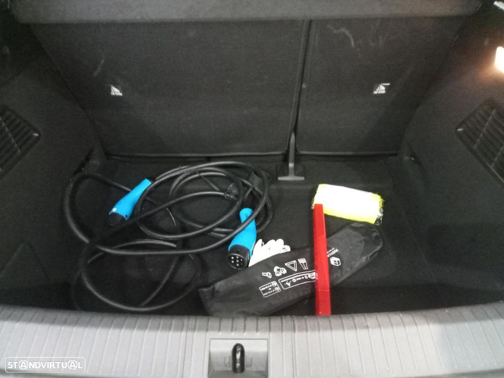 Renault Mégane E-Tech - 13