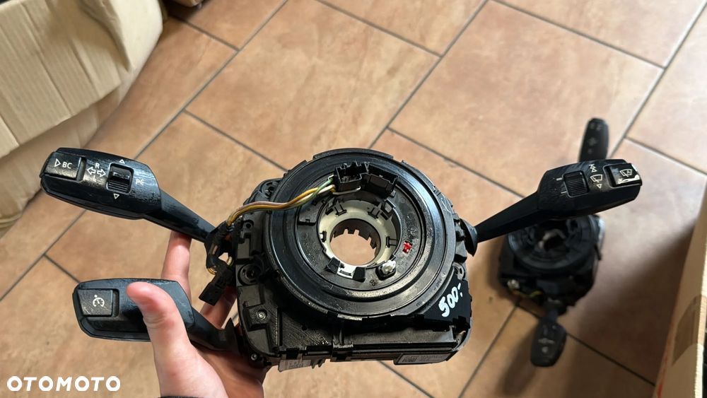 BMW E70 PRZEŁĄCZNIK ZESPOLONY PAJĄK 9179511 - 1