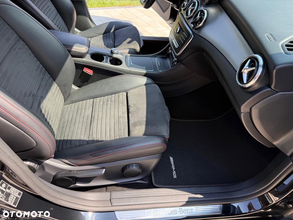 Mercedes-Benz CLA 180 7G-DCT AMG Line - 10