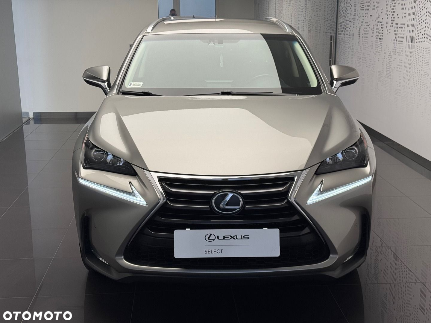 Lexus NX 200t Comfort AWD - 2
