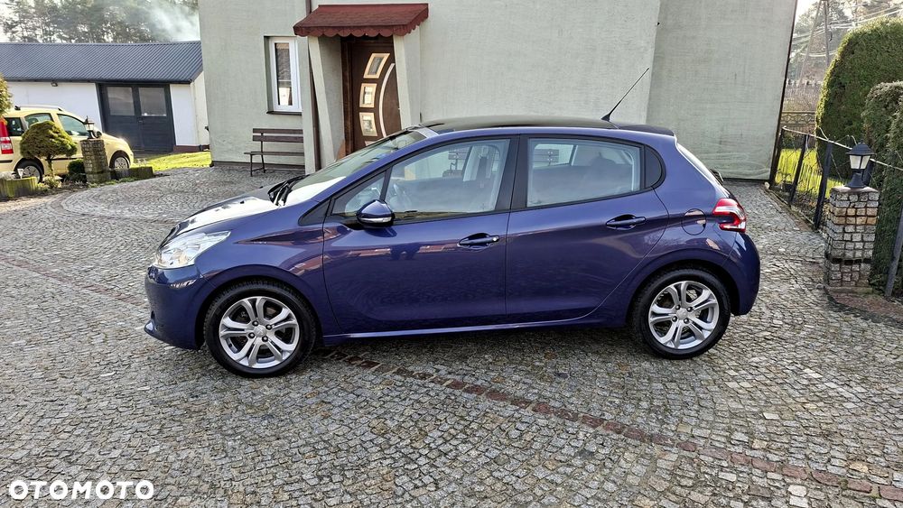 Peugeot 208 1.2 PureTech Allure - 6