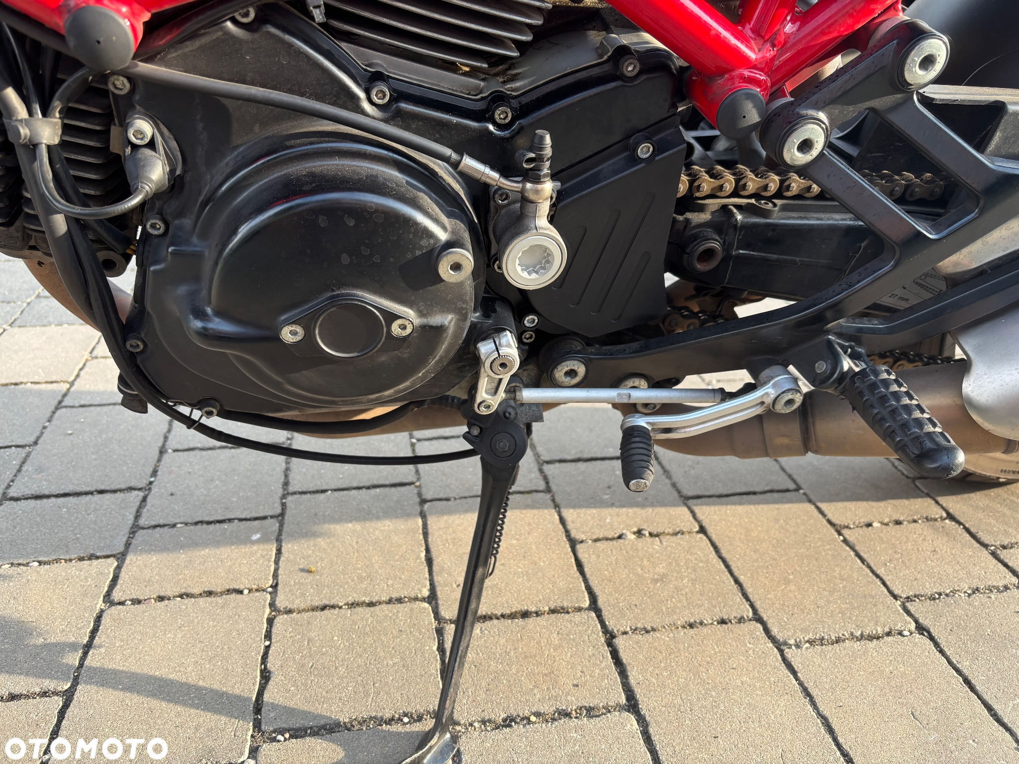 Ducati Monster - 10