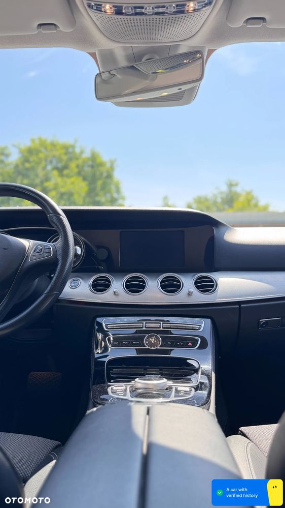 Mercedes-Benz Klasa E 200 T 9G-TRONIC - 15