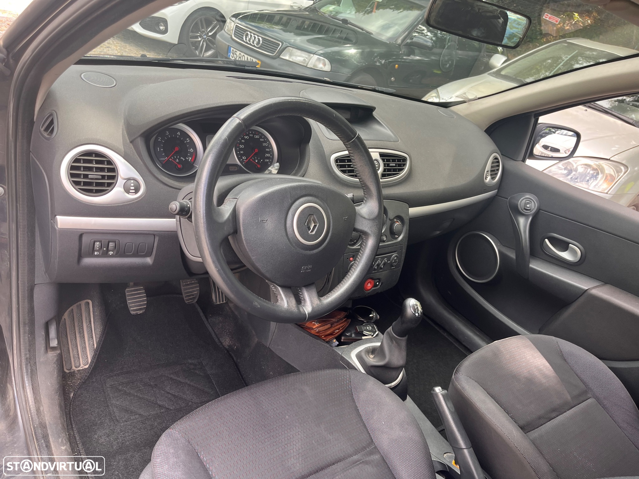 Renault Clio 1.2 16V Dynamique S - 6