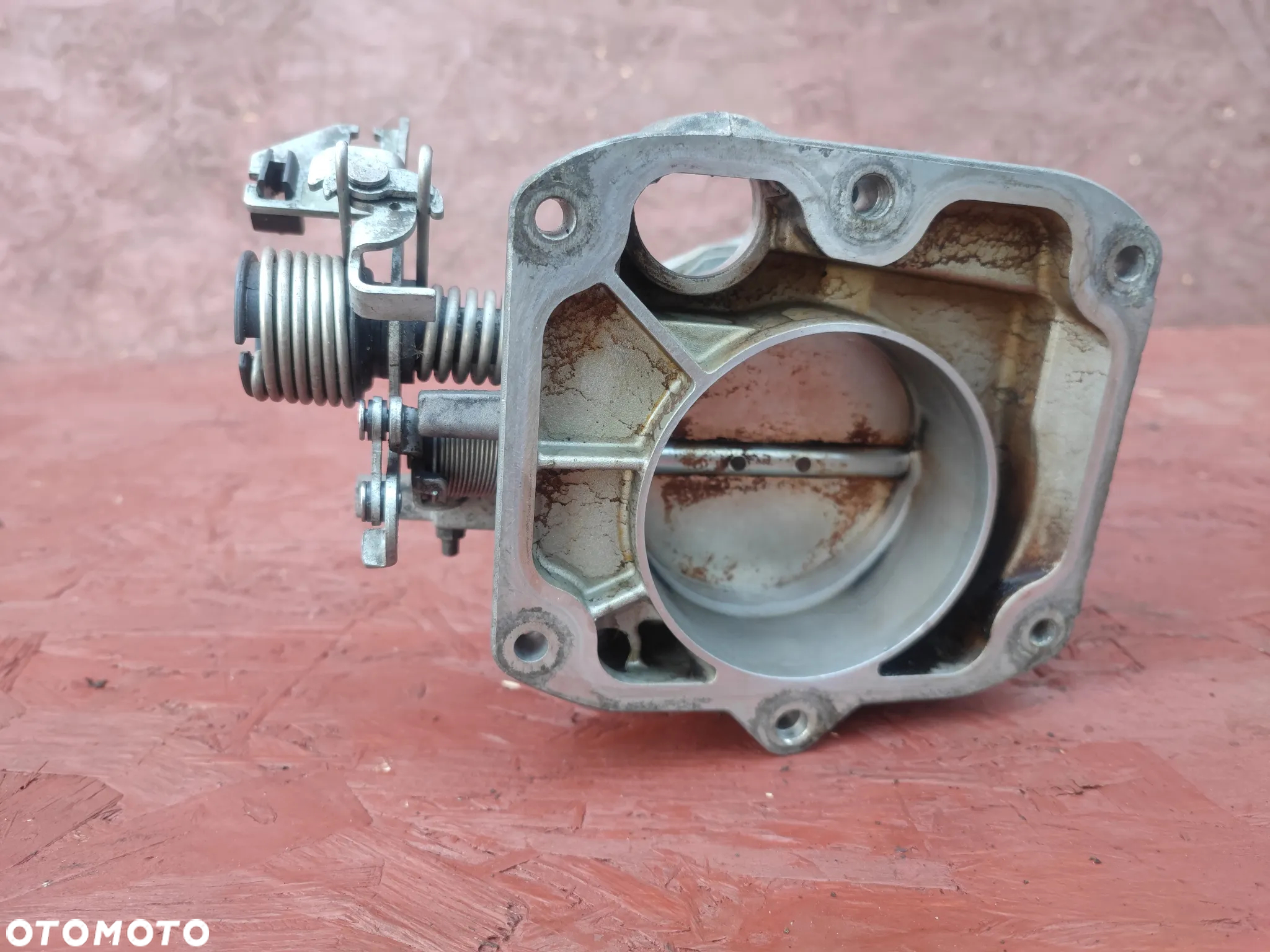 BMW E38, E39, E31, E34 ORYGINALNA PRZEPUSTNICA + PRZEPUSTNICA ASC DO GAMY SILNIKÓW M62B3.5 / M62B4.0 / M62B4.4 V8 O NR. 1 741 671 / 1 747 764 OEM - 4
