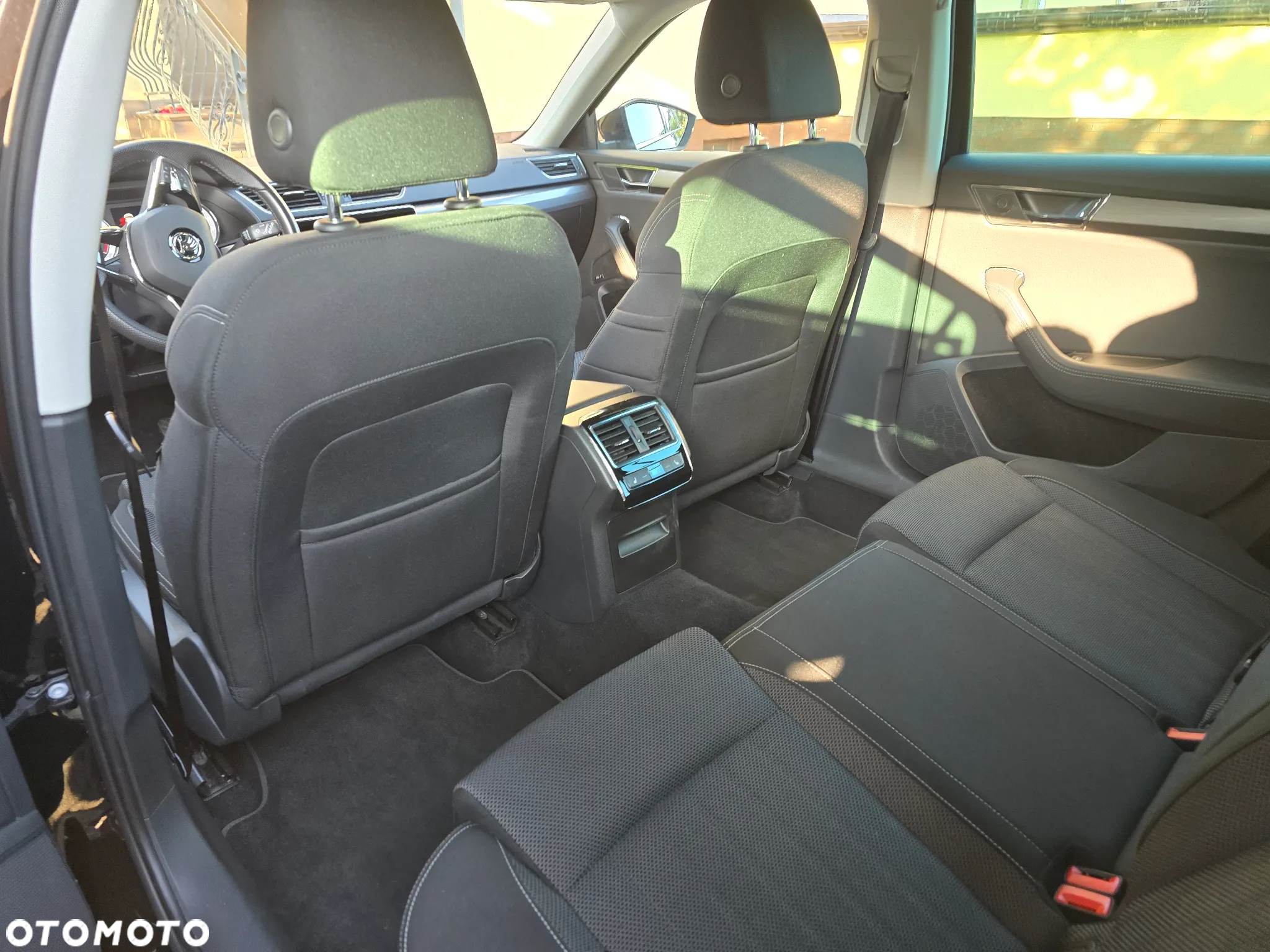 Skoda Superb 2.0 TDI SCR 4x4 Ambition DSG - 8