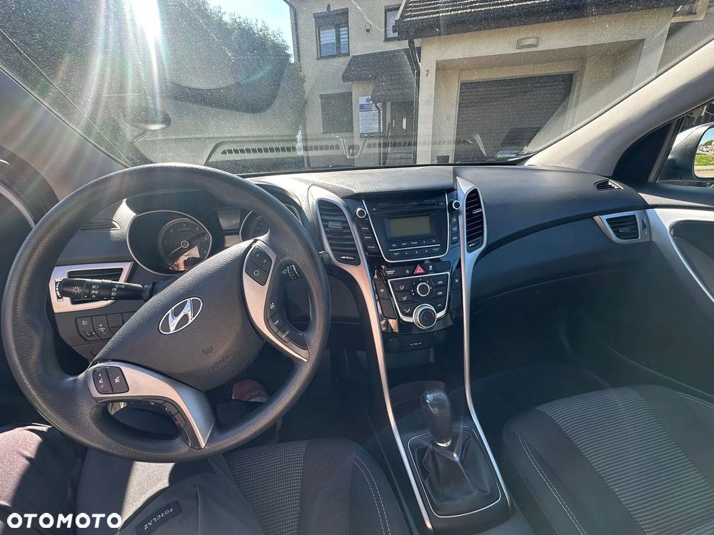Hyundai i30 1.6 CRDi Classic - 12