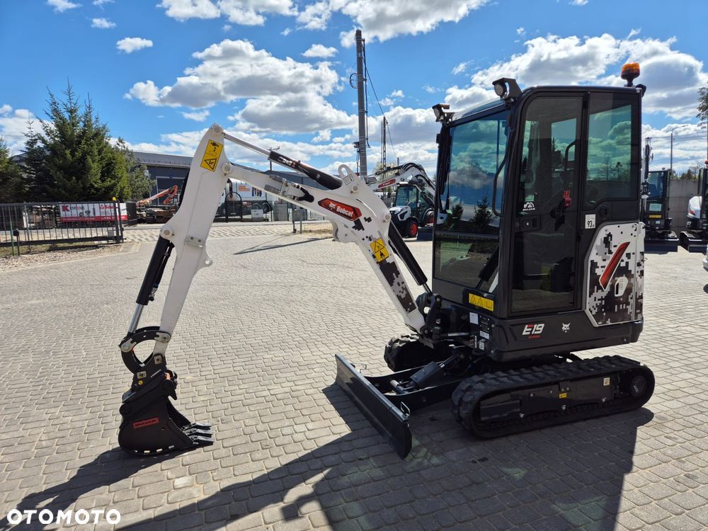 Bobcat E19 - 10