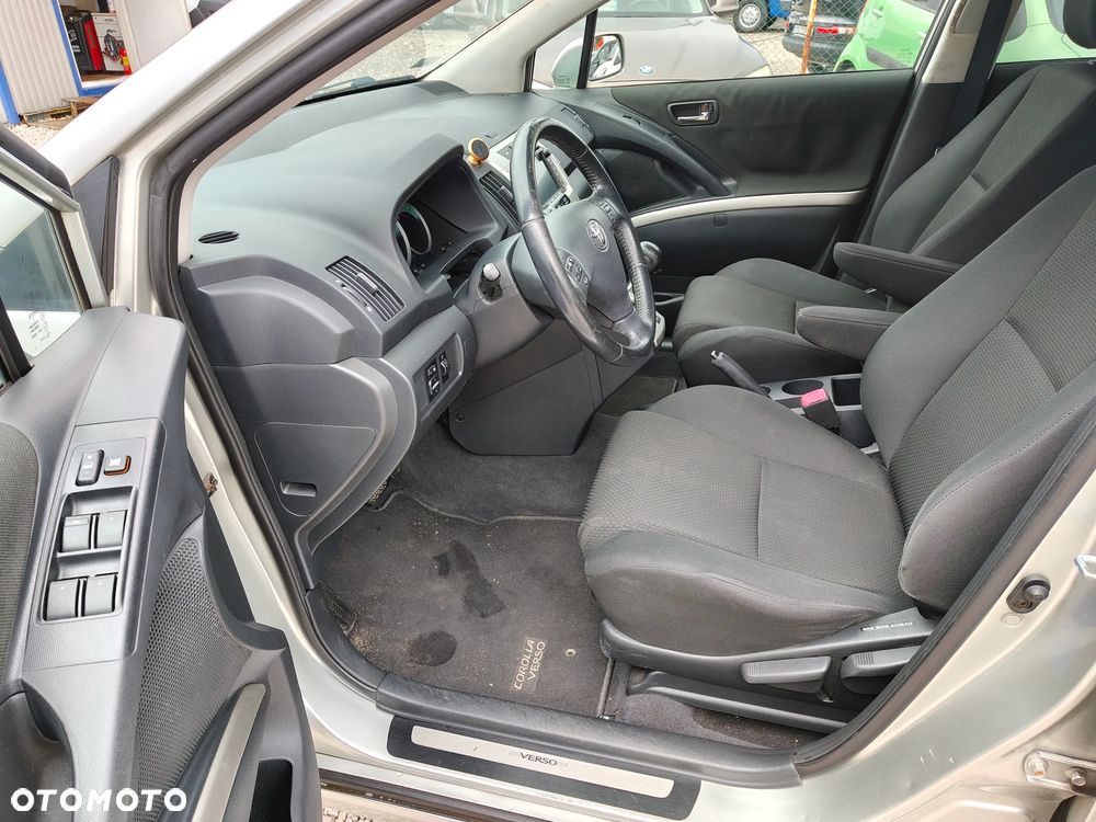 Toyota Corolla Verso 1.8 Sol 7os MM - 12