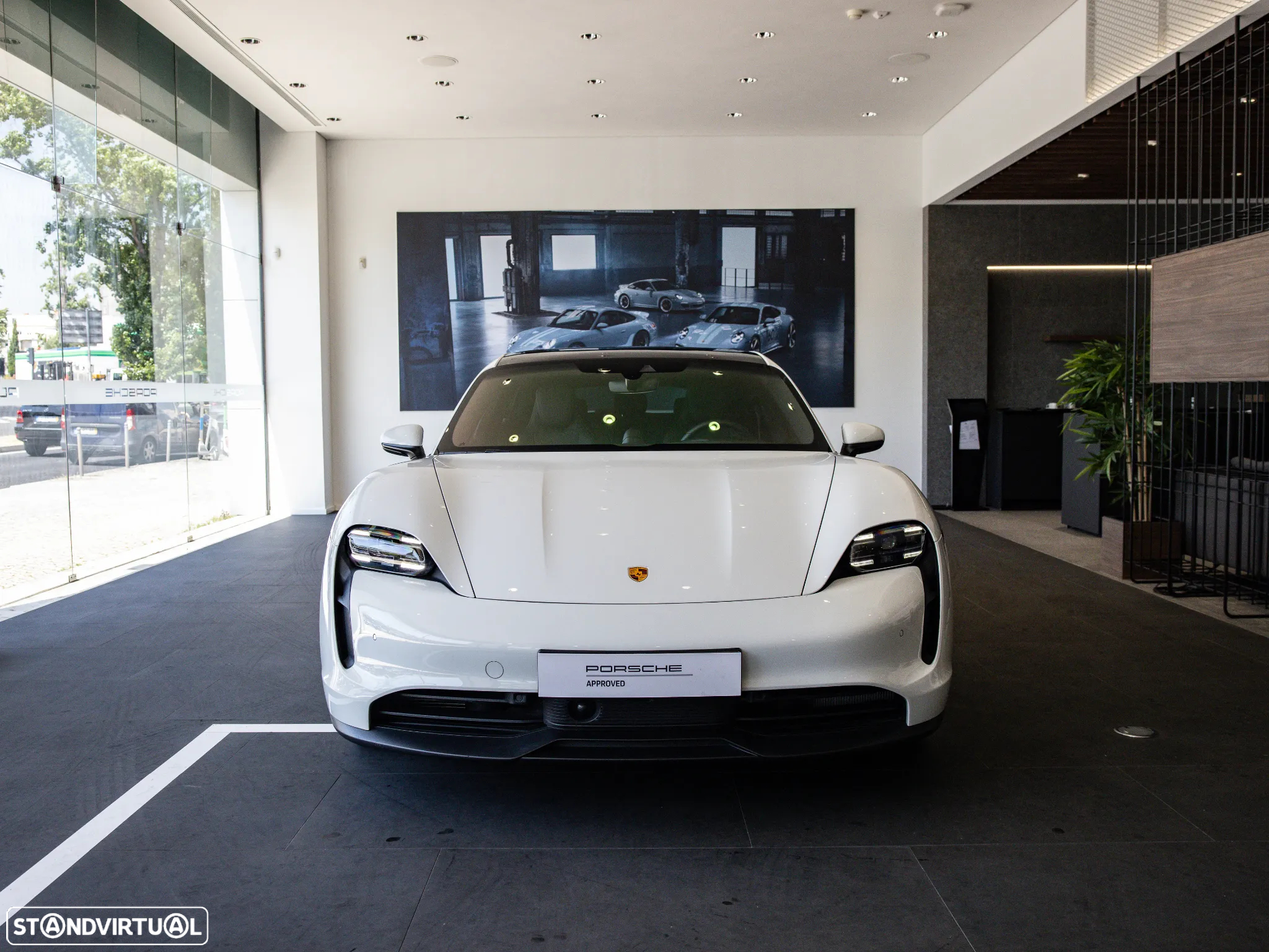 Porsche Taycan Sport Turismo Standard - 9