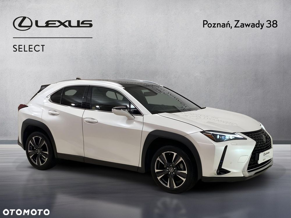 Lexus UX - 4