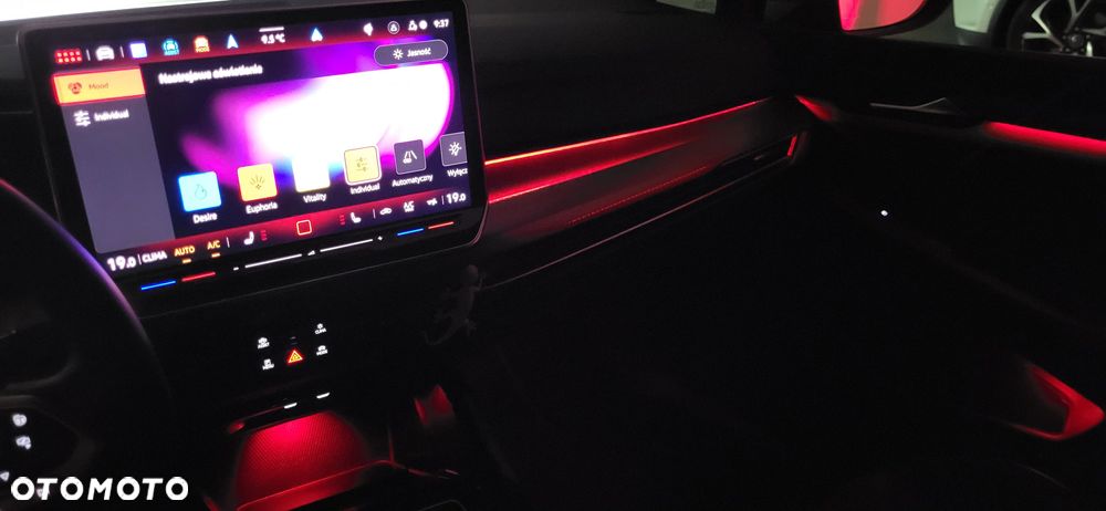 Volkswagen Golf - 10