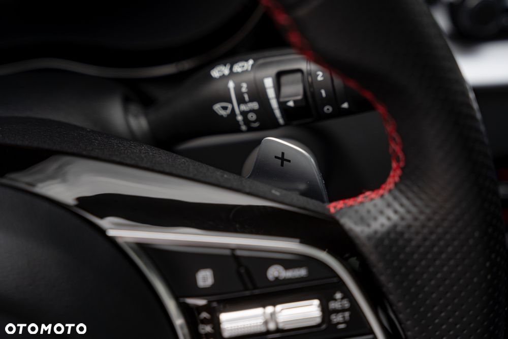 Kia ProCeed 1.6 T-GDI GT DCT - 37