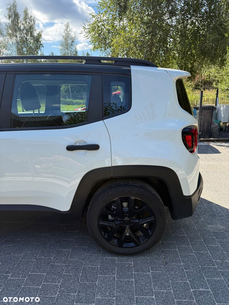 Jeep Renegade - 10