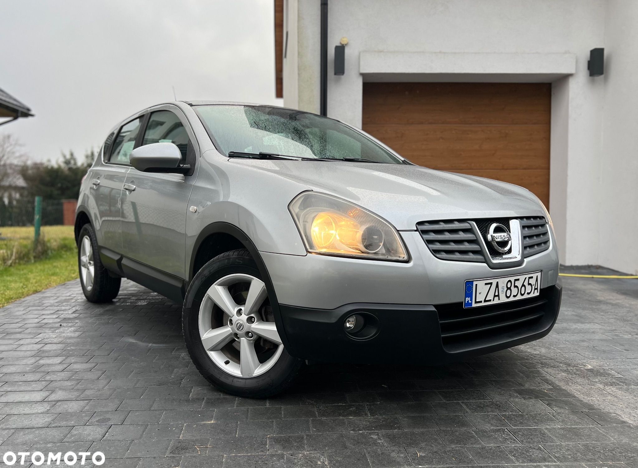 Nissan Qashqai - 1