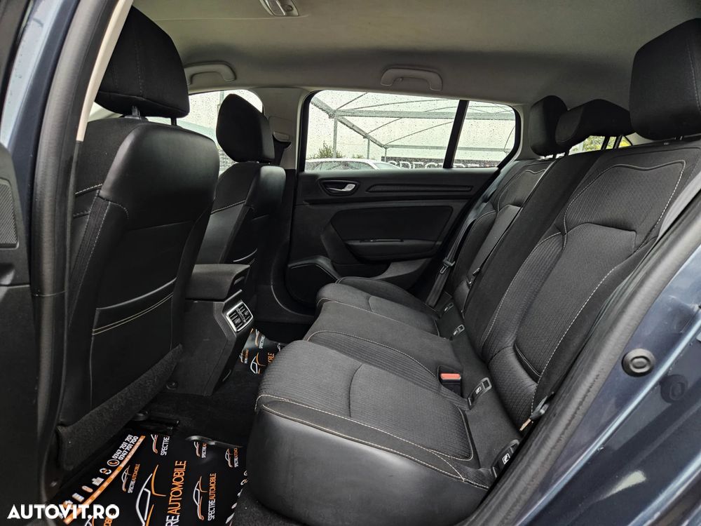 Renault Megane Blue dCi 116 EDC Zen - 10
