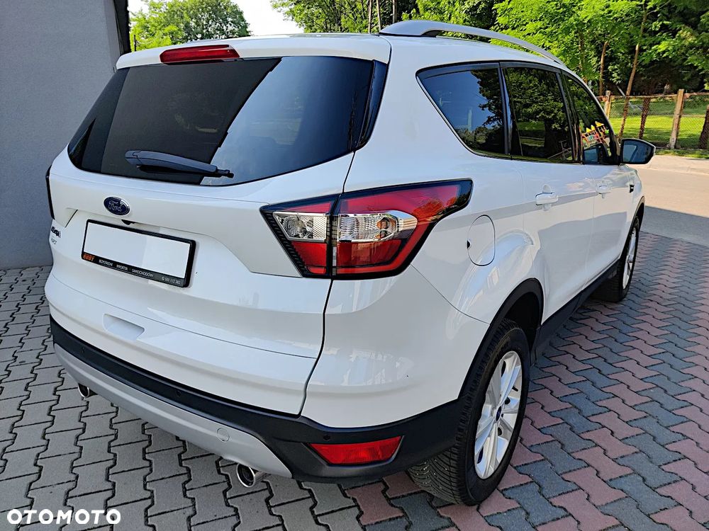 Ford Kuga 2.0 TDCi 4x2 Titanium - 12