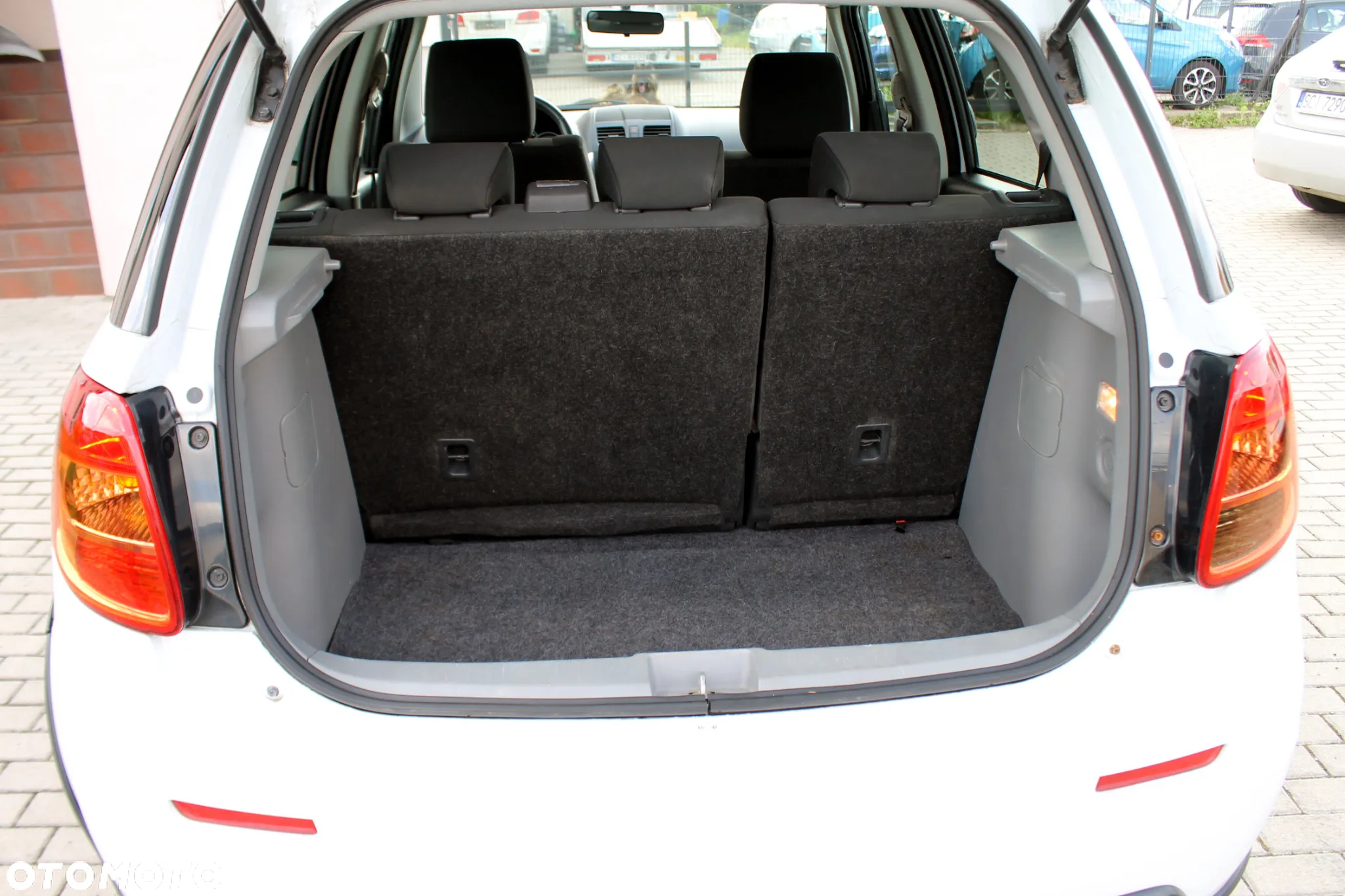 Suzuki SX4 1.6 Comfort Plus 4WD - 21