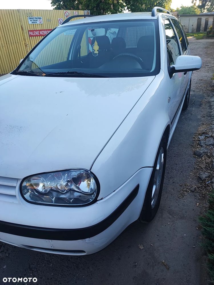 Volkswagen Golf - 25